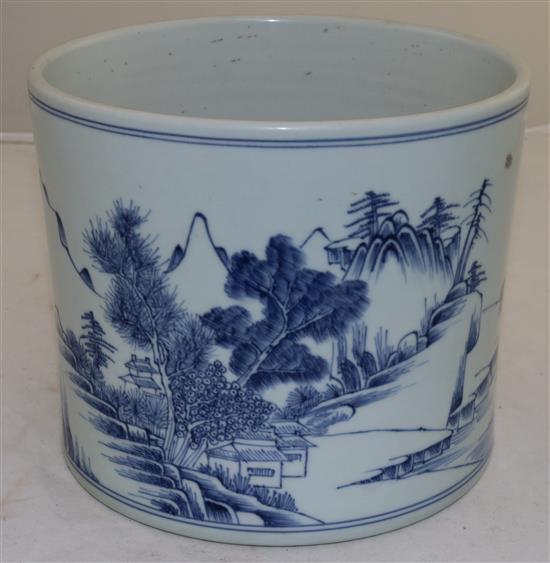 A Chinese blue and white brush pot, possibly 18th century, height 16.5cm, diameter 19.5cm